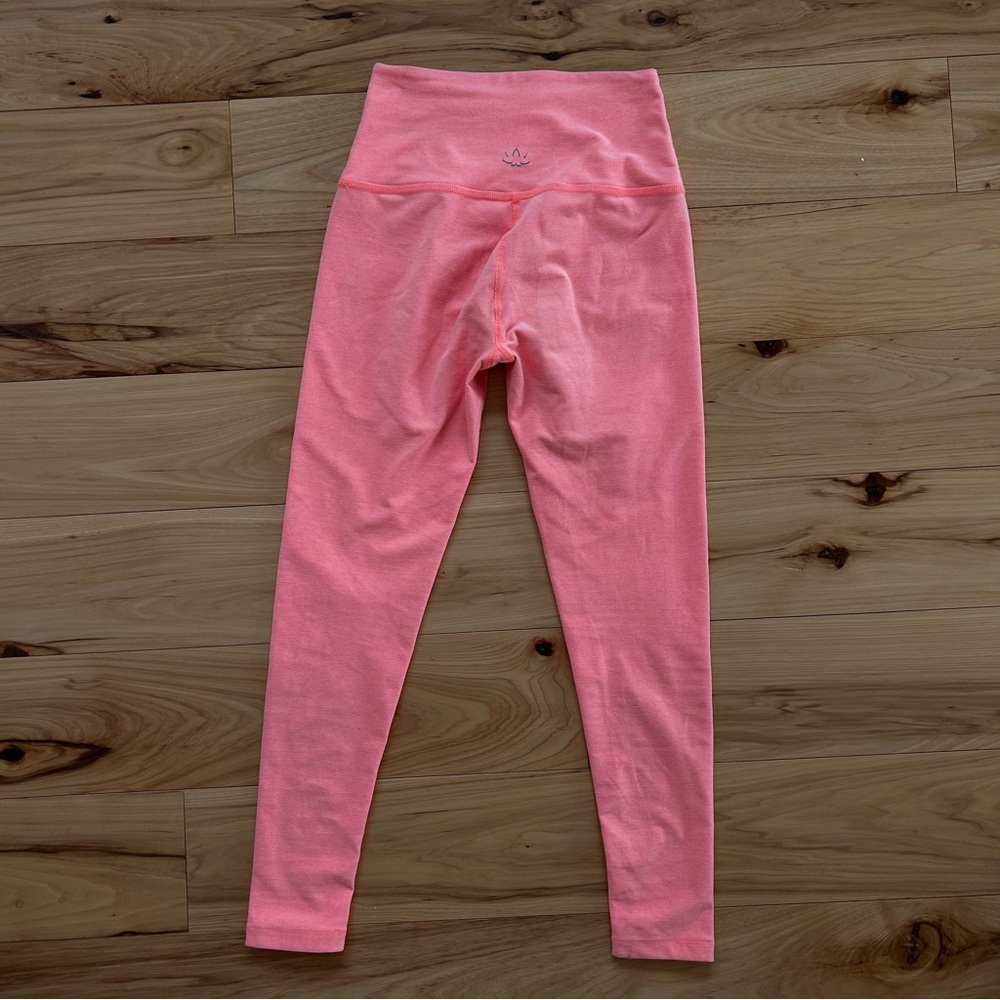 Beyond Yoga Caught In The Midi Legging Pink Bloom Heather Size S - Picture 10 of 12